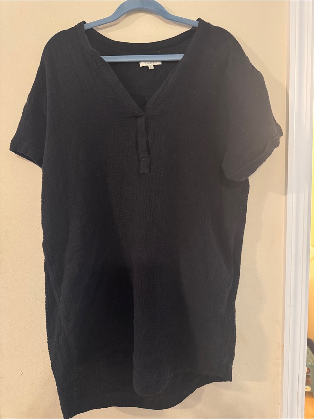 Z Supply Black Short-Sleeve V-Neck Tee Dress